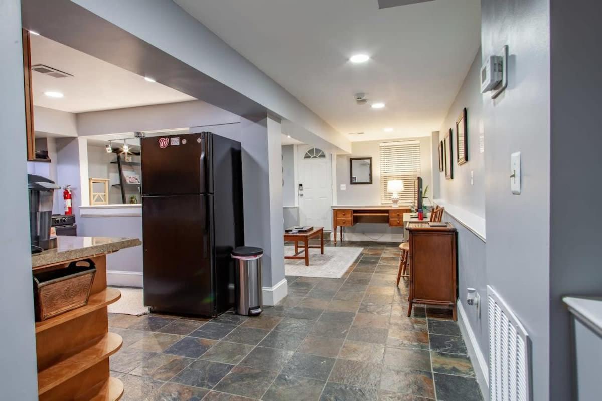 Delightful 1-Br Accommodations Nearby Metro วอชิงตัน ภายนอก รูปภาพ